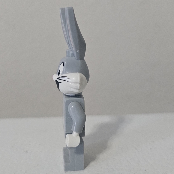 LEGO Bugs Bunny Looney Tunes Collectible Minifigure 71030 Figure - Picture 2 of 5